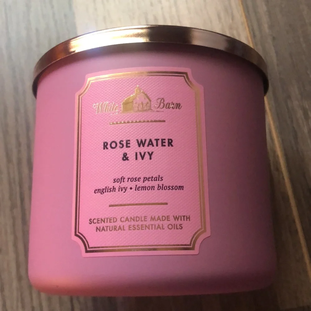 Rose Water & Ivy 3-Wick Candle - Picture 2 of 6
